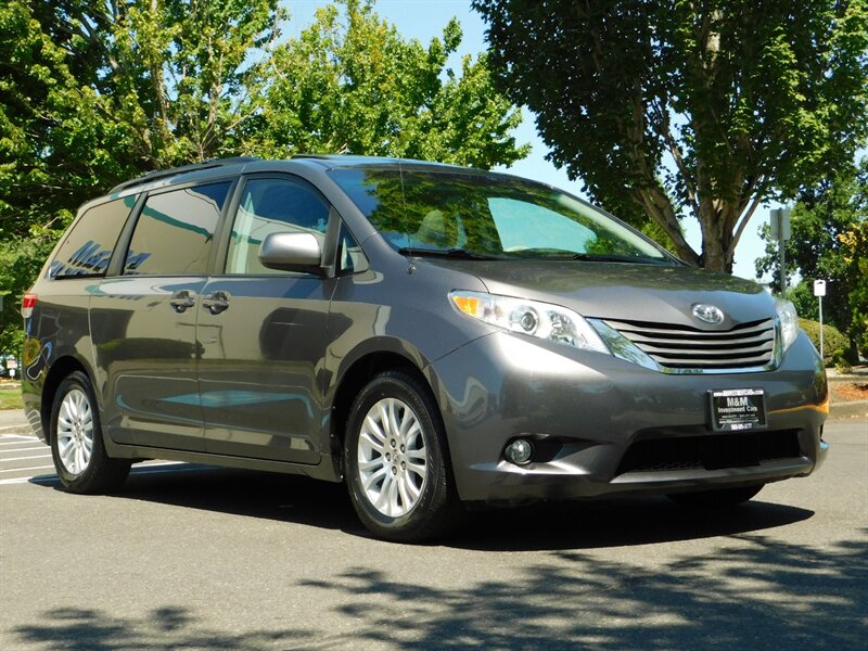 2011 Toyota Sienna XLE 8-Passenger / Leather / DVD / Roof / 1-OWNER   - Photo 2 - Portland, OR 97217