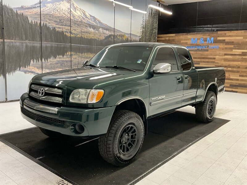 2004 Toyota Tundra 4dr Access Cab SR5 4WD / 3.4L V6 / 5-SPEED MANUAL  / HARD TO FIND UNIT / LOCAL & RUST FREE / LIFTED w/ NEW TIRES / GREAT SERVICE HISTORY !! - Photo 1 - Gladstone, OR 97027