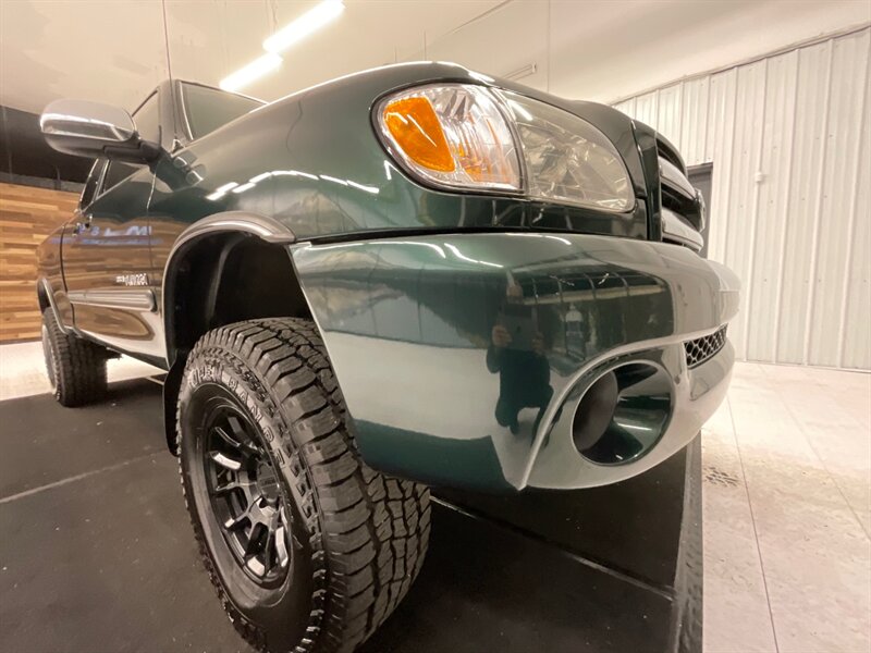 2004 Toyota Tundra 4dr Access Cab SR5 4WD / 3.4L V6 / 5-SPEED MANUAL  / HARD TO FIND UNIT / LOCAL & RUST FREE / LIFTED w/ NEW TIRES / GREAT SERVICE HISTORY !! - Photo 10 - Gladstone, OR 97027