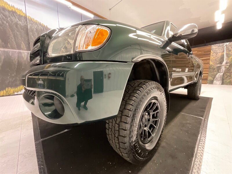 2004 Toyota Tundra 4dr Access Cab SR5 4WD / 3.4L V6 / 5-SPEED MANUAL  / HARD TO FIND UNIT / LOCAL & RUST FREE / LIFTED w/ NEW TIRES / GREAT SERVICE HISTORY !! - Photo 9 - Gladstone, OR 97027