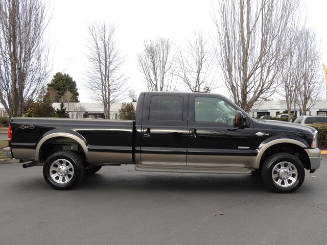 2006 Ford F-350 King Ranch / 4X4 / DIESEL / Moonroof/ Long Bed   - Photo 4 - Portland, OR 97217