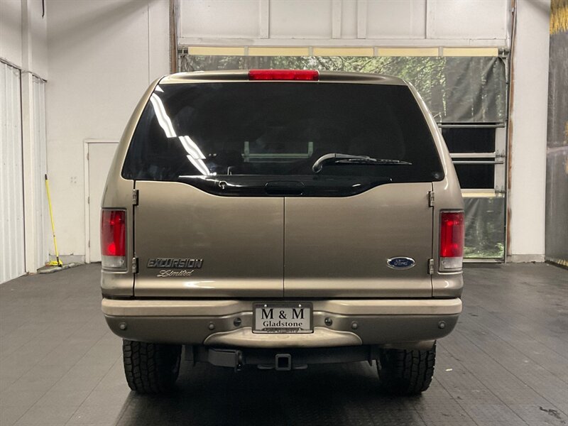 2003 Ford Excursion Limited 4X4 / 7.3L DIESEL / 1-OWNER /  RUST FREE  3RD ROW SEAT / Leather & Heated Seats / BRAND NEW TIRES / RUST FREE / 158,000 MILES - Photo 6 - Gladstone, OR 97027