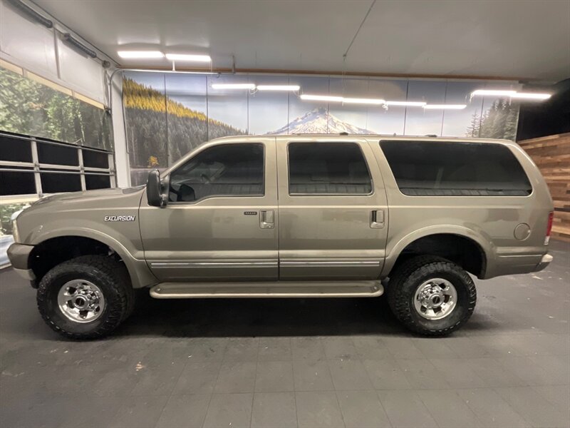 2003 Ford Excursion Limited 4X4 / 7.3L DIESEL / 1-OWNER /  RUST FREE  3RD ROW SEAT / Leather & Heated Seats / BRAND NEW TIRES / RUST FREE / 158,000 MILES - Photo 3 - Gladstone, OR 97027