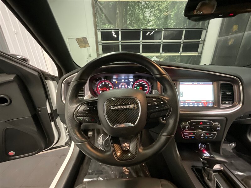 2018 Dodge Charger R/T BLACK TOP / 5.7L V8 HEMI / Navigation Sunroof  Heated Seats / PREMIUM PKG / 57,000 MILES - Photo 19 - Gladstone, OR 97027