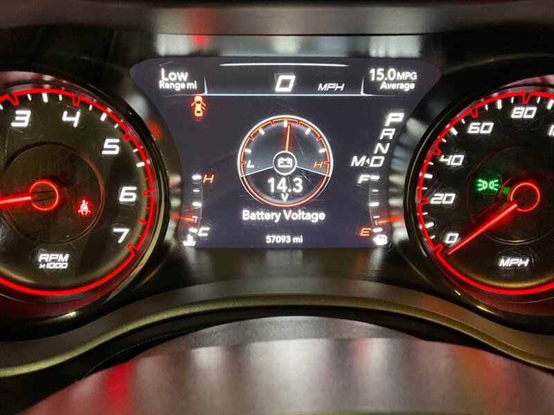 2018 Dodge Charger R/T BLACK TOP / 5.7L V8 HEMI / Navigation Sunroof  Heated Seats / PREMIUM PKG / 57,000 MILES - Photo 40 - Gladstone, OR 97027