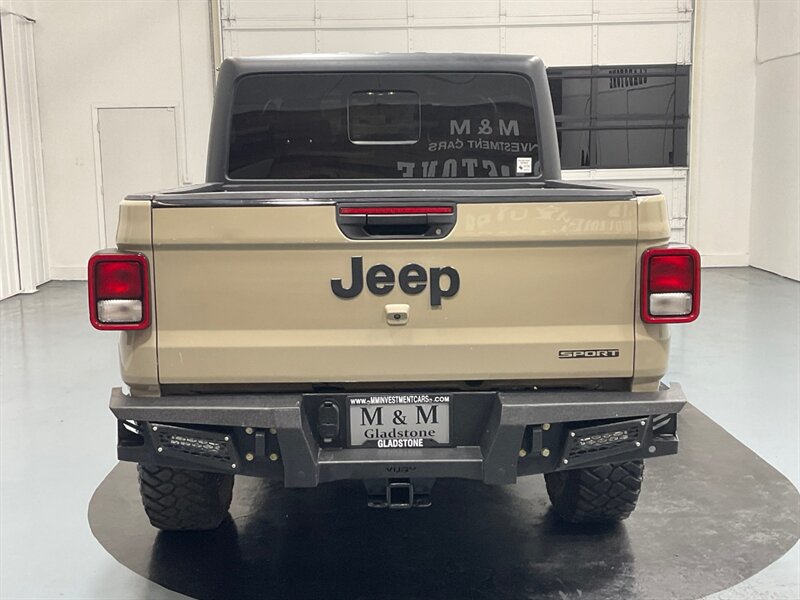 2020 Jeep Gladiator Sport Pickup 4X4 / HARD TOP / LIFTED / 1-OWNER  / WINCH - Photo 6 - Gladstone, OR 97027