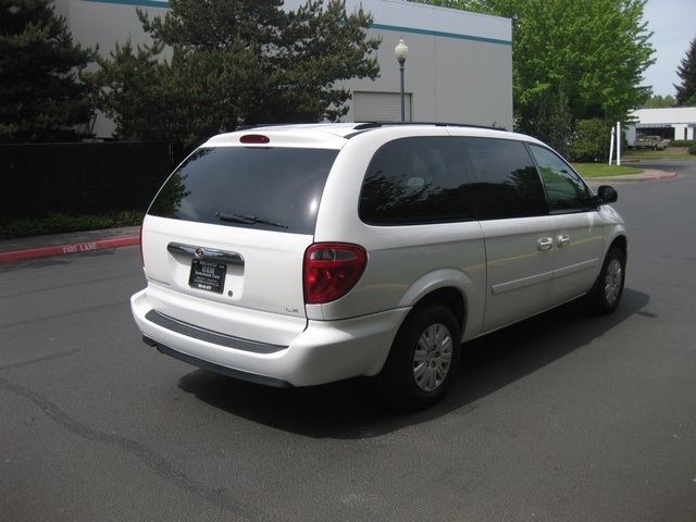 2006 Chrysler Town & Country LX/ Stu & Go / Excellent Cond   - Photo 4 - Portland, OR 97217