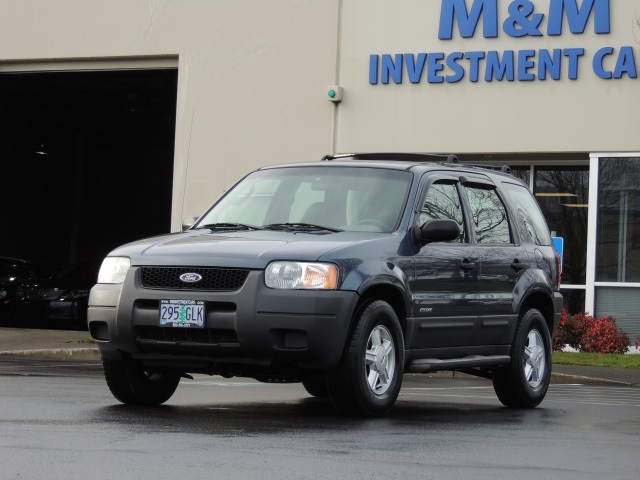 2001 Ford Escape XLS SUV 4X4 / 5 Speed Manual / LOW MILES   - Photo 1 - Portland, OR 97217