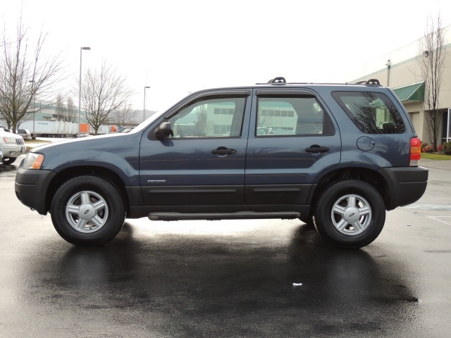 2001 Ford Escape XLS SUV 4X4 / 5 Speed Manual / LOW MILES   - Photo 3 - Portland, OR 97217