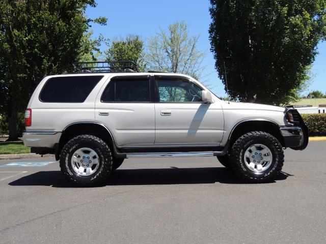 1999 Toyota 4Runner SR5 4dr 4WD 3.4L 6Cyl LIFTED 33 "Mud Tires   - Photo 3 - Portland, OR 97217