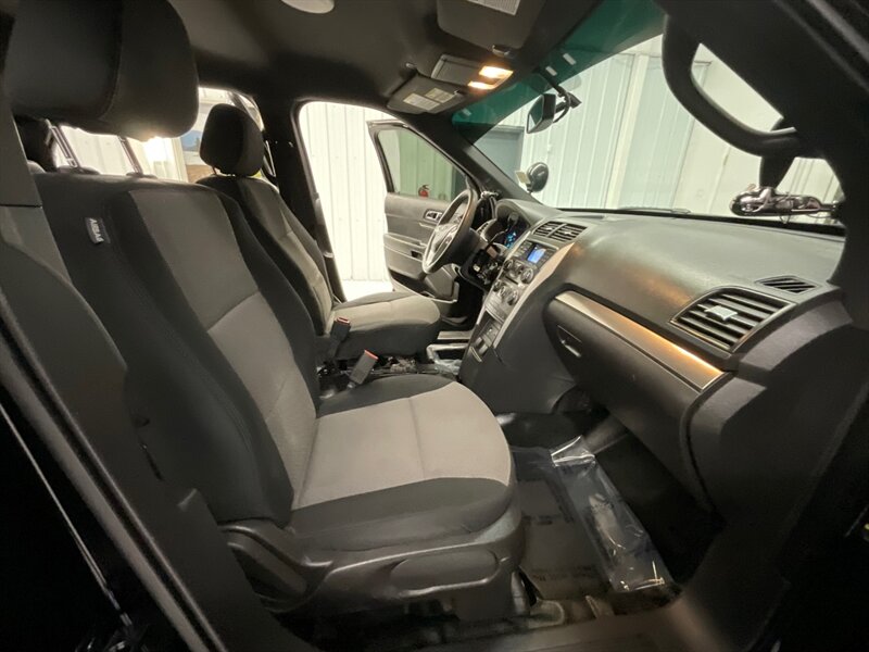 2015 Ford Explorer Police Interceptor 4X4 / 3.7L 6Cyl / 116,000 MILES  / Backup Camera / Excel Cond - Photo 17 - Gladstone, OR 97027