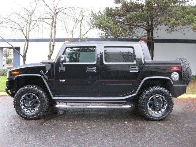 2006 Hummer H2 SUT 4WD/ Leather/Moonroof/ LIFTED LIFTED   - Photo 2 - Portland, OR 97217