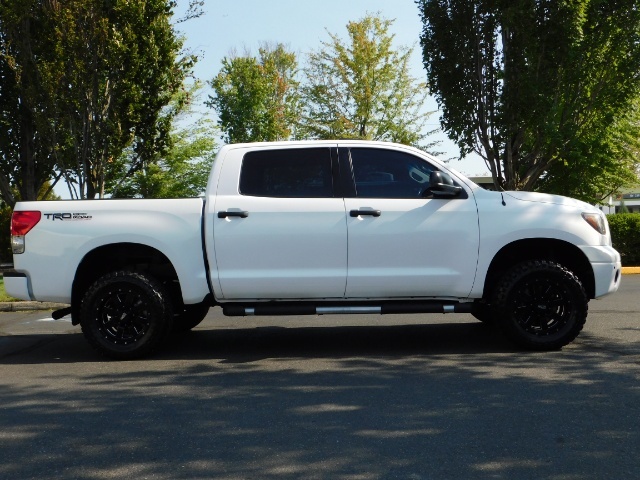 2008 Toyota Tundra CREW MAX 4X4 LIMITED / TRD OFF ROAD / NAV / LIFTED   - Photo 4 - Portland, OR 97217