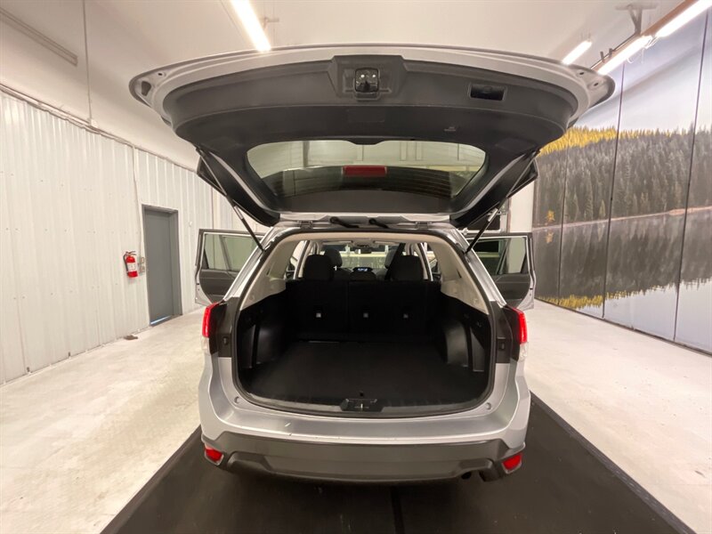 2019 Subaru Forester Premium Sport Utility AWD / 2.5L 4Cyl / Pano Roof  / Backup Camera / Heated Seats / Blind Spot Alert / Excel Cond - Photo 28 - Gladstone, OR 97027