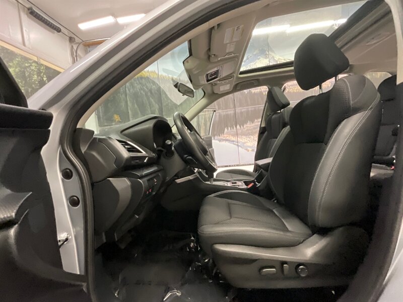 2019 Subaru Forester Premium Sport Utility AWD / 2.5L 4Cyl / Pano Roof  / Backup Camera / Heated Seats / Blind Spot Alert / Excel Cond - Photo 12 - Gladstone, OR 97027