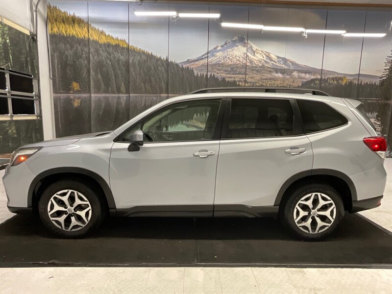 2019 Subaru Forester Premium Sport Utility AWD / 2.5L 4Cyl / Pano Roof  / Backup Camera / Heated Seats / Blind Spot Alert / Excel Cond - Photo 3 - Gladstone, OR 97027
