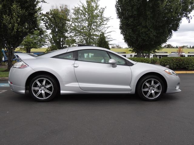 2006 Mitsubishi Eclipse GT / Leather / Sunroof / 6-SPEED / ONLY 68K MILES   - Photo 4 - Portland, OR 97217