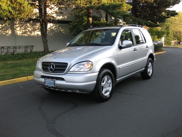 2000 Mercedes-Benz ML320/ AWD/ 1-OWNER/ 82k miles   - Photo 1 - Portland, OR 97217