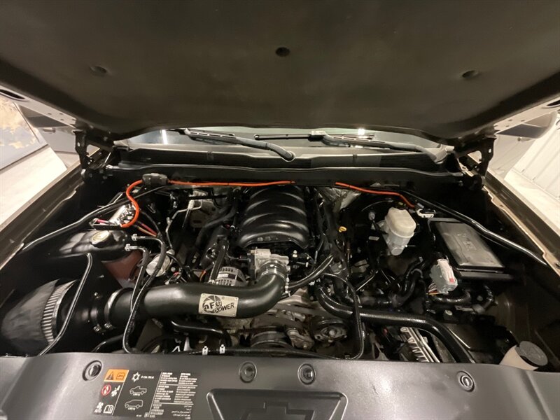 2015 Chevrolet Silverado 1500 LT Double Cab 4X4 / 5.3L V8 / LIFTED & CUSTOM  / LIFTED w. 35 " Tires & 18 " Fuel Wheels / 75K MILES - Photo 36 - Gladstone, OR 97027