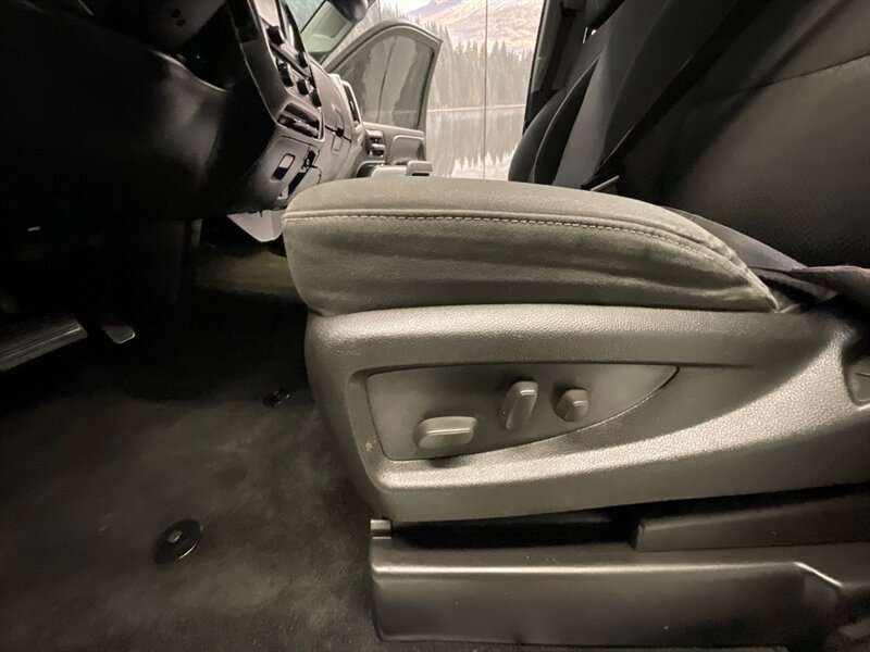 2015 Chevrolet Silverado 1500 LT Double Cab 4X4 / 5.3L V8 / LIFTED & CUSTOM  / LIFTED w. 35 " Tires & 18 " Fuel Wheels / 75K MILES - Photo 41 - Gladstone, OR 97027