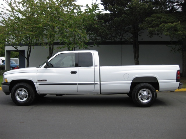 2001 Dodge Ram 2500 SLT 4-DR Long Bed *5.9L* CUMMINS DIESEL . Clean   - Photo 2 - Portland, OR 97217