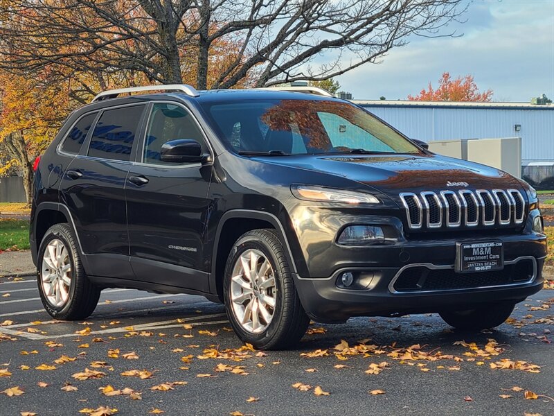 2015 Jeep Cherokee LIMITED 4X4 LEATHER / PANO ROOF / NAV / BLIND SPOT  / HEATED & COOLED SEATS / NEW TIRES / FULLY LOADED - Photo 2 - Portland, OR 97217