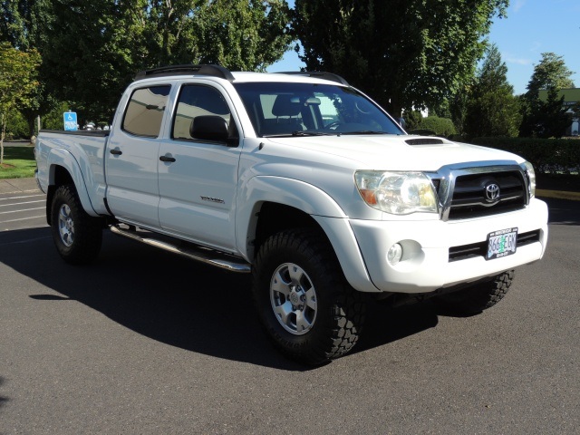 2006 Toyota Tacoma V6 / 4X4 / 6Cyl / SPORT / Long Bed / LIFTED   - Photo 2 - Portland, OR 97217