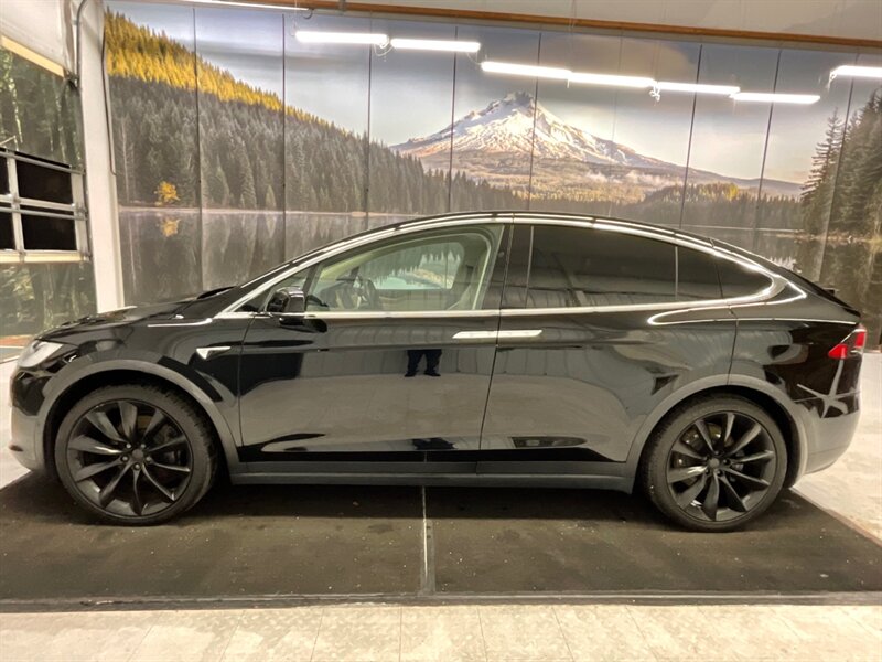 2018 Tesla Model X 100D SUV AWD / AUTO PILOT / ONLY 18,000 MILES  / Leather / Towing Package / 22 INC TESLA BLACK WHEELS - Photo 3 - Gladstone, OR 97027