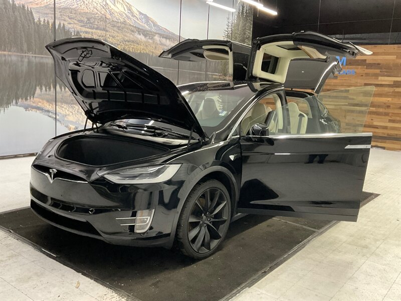 2018 Tesla Model X 100D SUV AWD / AUTO PILOT / ONLY 18,000 MILES  / Leather / Towing Package / 22 INC TESLA BLACK WHEELS - Photo 30 - Gladstone, OR 97027