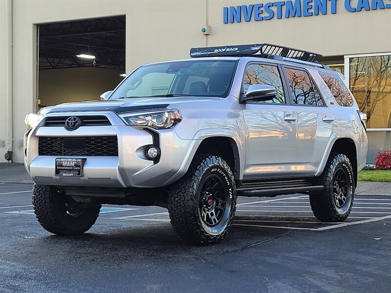 2020 Toyota 4Runner SR5 Premium 4X4 / LEATHER / 3RD SEAT / LIFTED  / NEW TRD WHEELS / NEW BF GoodRich TIRES / SUN ROOF / FACTORY WARRANTY - Photo 1 - Portland, OR 97217
