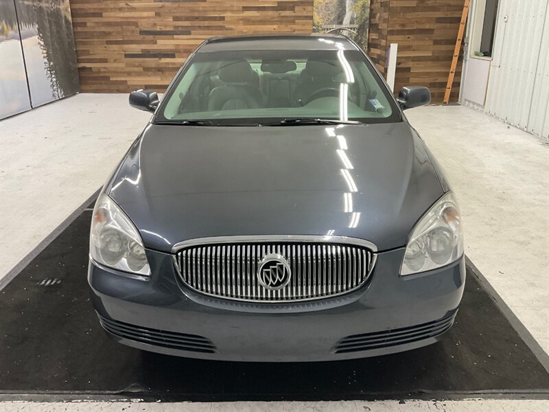 2009 Buick Lucerne CXL Sedan / Leather Seats / ONLY 82,000 MILES   - Photo 5 - Gladstone, OR 97027