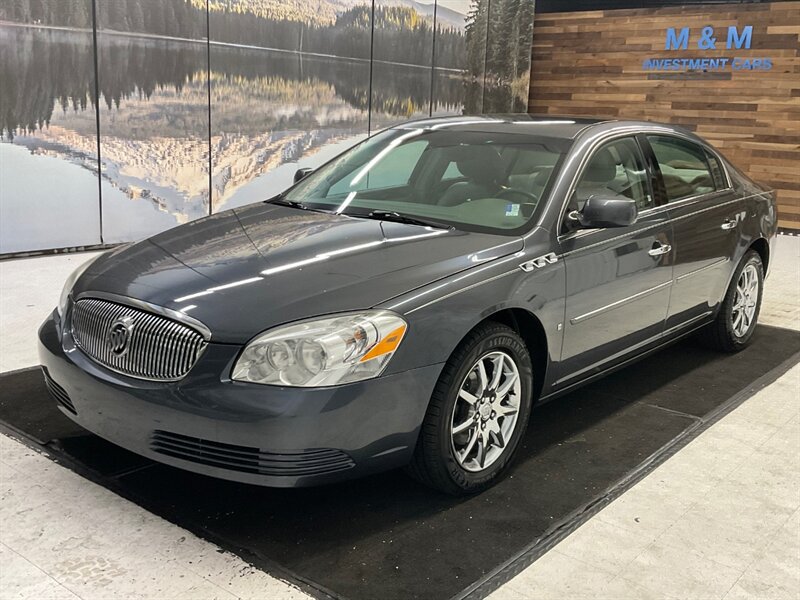 2009 Buick Lucerne CXL Sedan / Leather Seats / ONLY 82,000 MILES   - Photo 1 - Gladstone, OR 97027