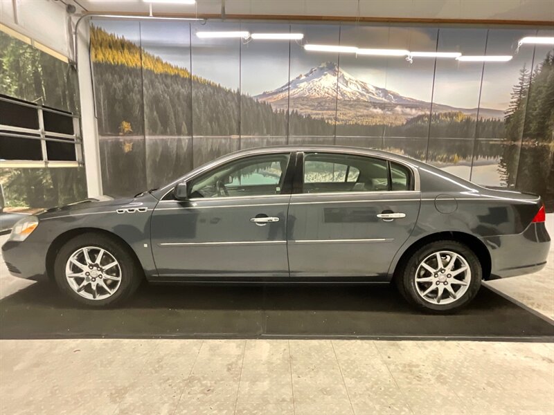 2009 Buick Lucerne CXL Sedan / Leather Seats / ONLY 82,000 MILES   - Photo 3 - Gladstone, OR 97027