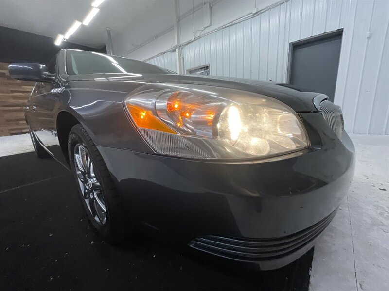 2009 Buick Lucerne CXL Sedan / Leather Seats / ONLY 82,000 MILES   - Photo 29 - Gladstone, OR 97027