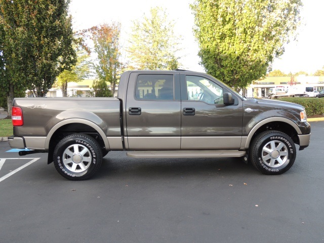 2005 Ford F-150 Super Crew / 4X4 / KING RANCH / V8 / FULLY LOADED   - Photo 4 - Portland, OR 97217