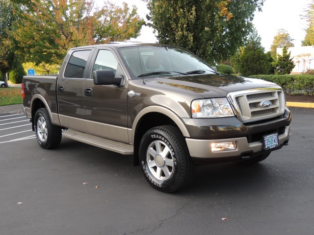 2005 Ford F-150 Super Crew / 4X4 / KING RANCH / V8 / FULLY LOADED   - Photo 2 - Portland, OR 97217