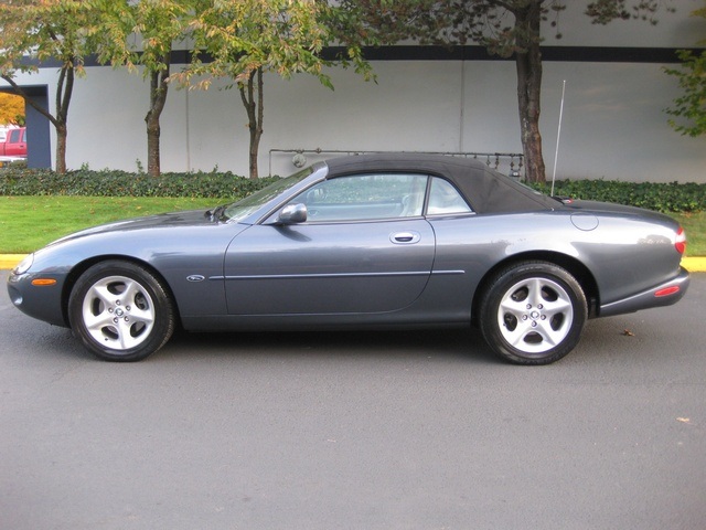 2000 Jaguar XK8 Convertible Low miles CLEAN CLEAN   - Photo 2 - Portland, OR 97217