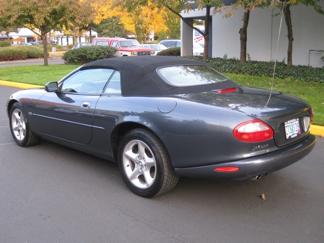 2000 Jaguar XK8 Convertible Low miles CLEAN CLEAN   - Photo 3 - Portland, OR 97217