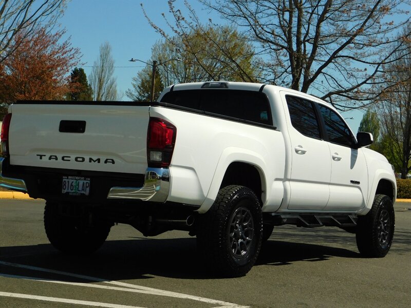2018 Toyota Tacoma SR5 V6 4X4 / Double Cab LONG BED / LIFTED LIFTED   - Photo 8 - Portland, OR 97217