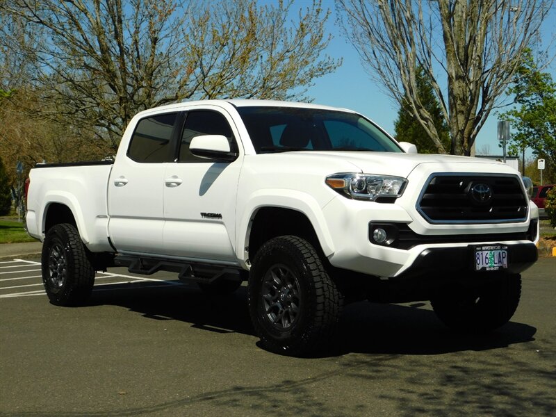 2018 Toyota Tacoma SR5 V6 4X4 / Double Cab LONG BED / LIFTED LIFTED   - Photo 2 - Portland, OR 97217