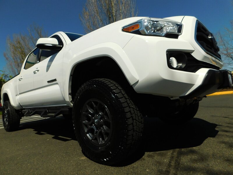 2018 Toyota Tacoma SR5 V6 4X4 / Double Cab LONG BED / LIFTED LIFTED   - Photo 10 - Portland, OR 97217