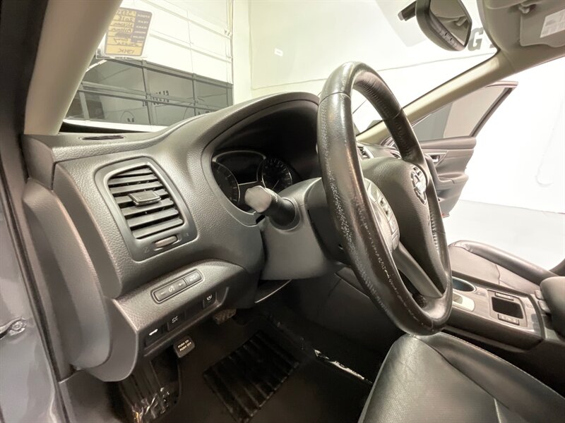 2018 Nissan Altima 2.5 SL / Leather Heated Seats /Backup  Camera  / BOSE SOUND - Photo 9 - Gladstone, OR 97027