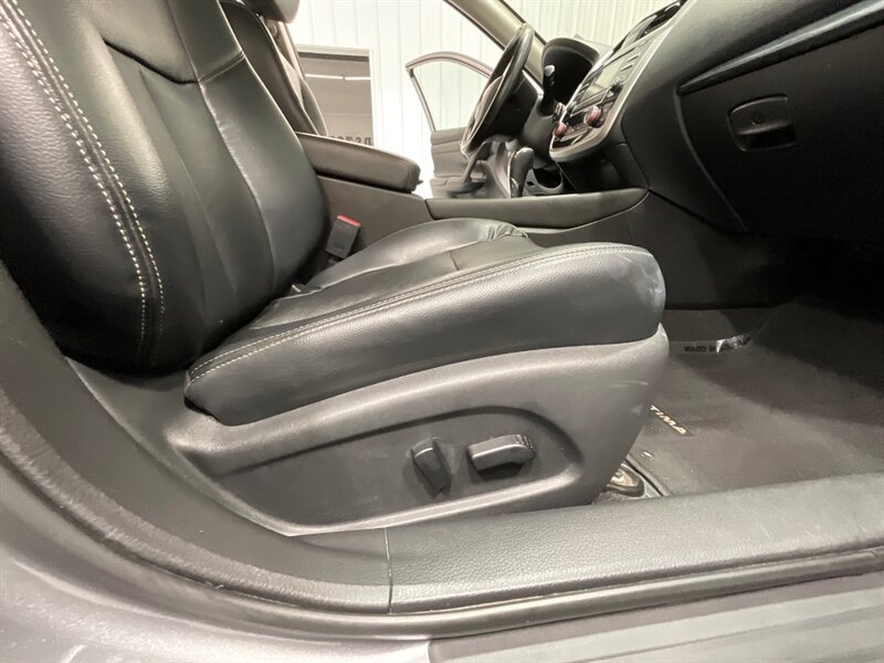 2018 Nissan Altima 2.5 SL / Leather Heated Seats /Backup  Camera  / BOSE SOUND - Photo 42 - Gladstone, OR 97027