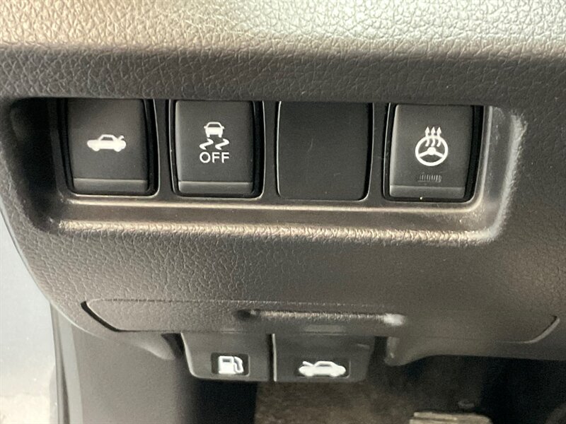 2018 Nissan Altima 2.5 SL / Leather Heated Seats /Backup  Camera  / BOSE SOUND - Photo 20 - Gladstone, OR 97027