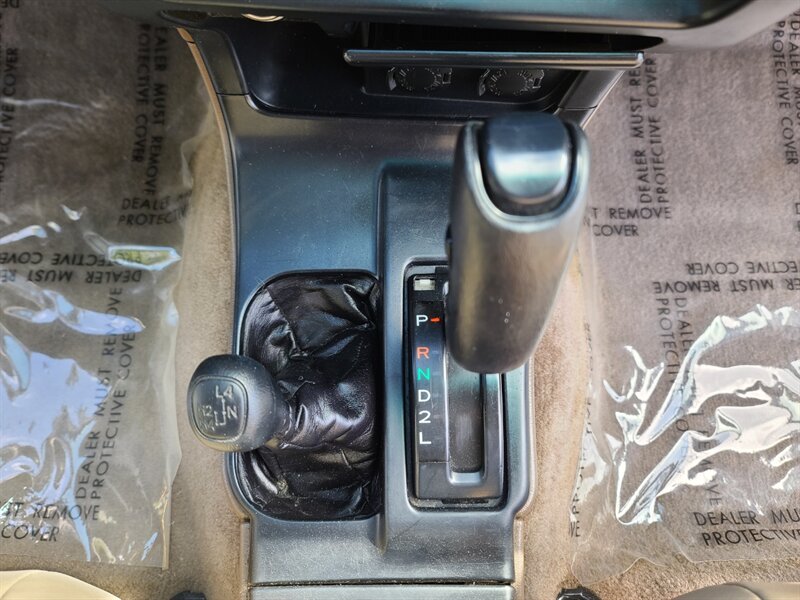 1999 Toyota 4Runner 4X4 V6 3.4L / LEATHER / NEW TIMING BELT / LIFTED / NEW TIRES / Upgraded Wheels / Local NO RUST / Very Clean - Photo 20 - Portland, OR 97217