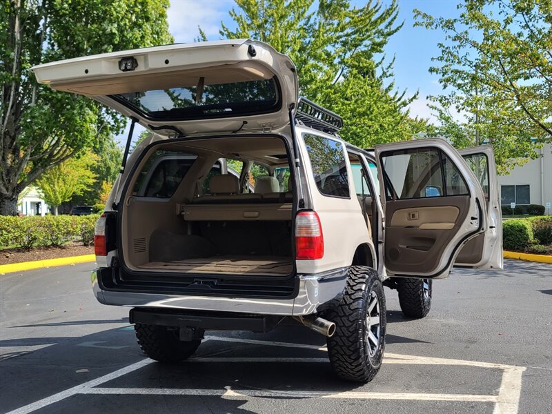 1999 Toyota 4Runner 4X4 V6 3.4L / LEATHER / NEW TIMING BELT / LIFTED / NEW TIRES / Upgraded Wheels / Local NO RUST / Very Clean - Photo 28 - Portland, OR 97217