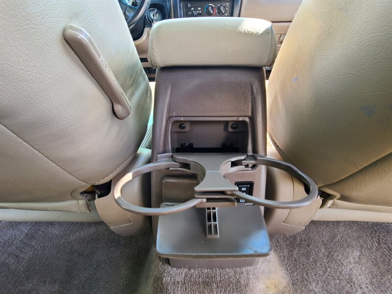 1999 Toyota 4Runner 4X4 V6 3.4L / LEATHER / NEW TIMING BELT / LIFTED / NEW TIRES / Upgraded Wheels / Local NO RUST / Very Clean - Photo 42 - Portland, OR 97217