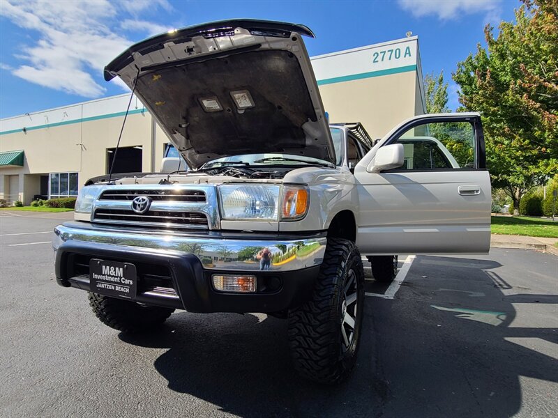 1999 Toyota 4Runner 4X4 V6 3.4L / LEATHER / NEW TIMING BELT / LIFTED / NEW TIRES / Upgraded Wheels / Local NO RUST / Very Clean - Photo 25 - Portland, OR 97217