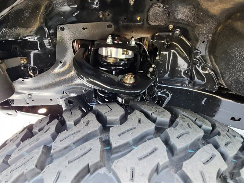 1999 Toyota 4Runner 4X4 V6 3.4L / LEATHER / NEW TIMING BELT / LIFTED / NEW TIRES / Upgraded Wheels / Local NO RUST / Very Clean - Photo 48 - Portland, OR 97217