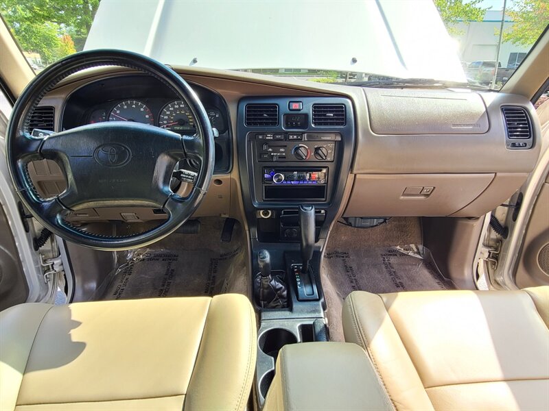 1999 Toyota 4Runner 4X4 V6 3.4L / LEATHER / NEW TIMING BELT / LIFTED / NEW TIRES / Upgraded Wheels / Local NO RUST / Very Clean - Photo 17 - Portland, OR 97217
